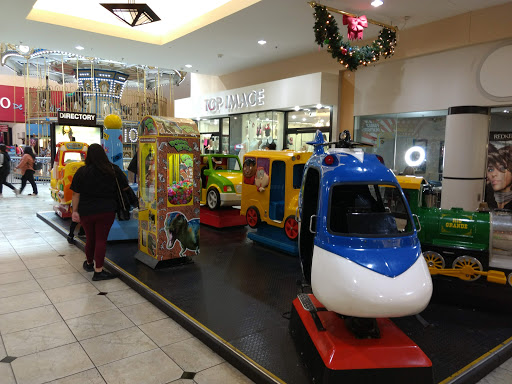 Shopping Mall «Desert Sky Mall», reviews and photos, 7611 W Thomas Rd, Phoenix, AZ 85033, USA