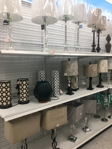 Clothing Store «Ross Dress for Less», reviews and photos, 104 Vintage Way, Novato, CA 94945, USA