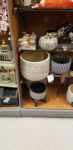 Department Store «T.J. Maxx», reviews and photos, 2700 Wilma Rudolph Blvd, Clarksville, TN 37043, USA