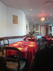 Atmosphère du Restaurant asiatique Les Délices de Ty Hien à Chateaulin - n°1