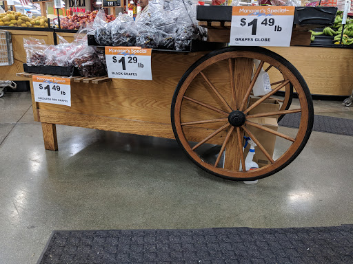 Supermarket «Super King Market», reviews and photos, 2260 Lincoln Ave, Altadena, CA 91001, USA