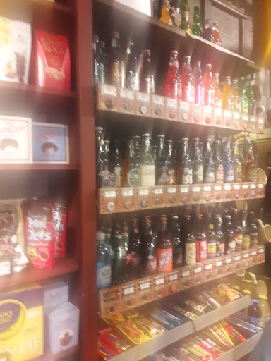 American Restaurant «Cracker Barrel Old Country Store», reviews and photos, 970 W Pointe Ct, Lithia Springs, GA 30122, USA