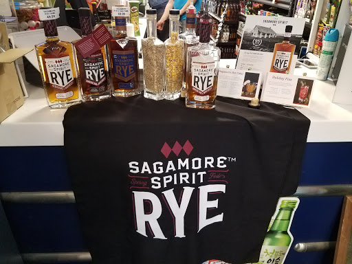 Liquor Store «Piccadilly Liquors», reviews and photos, 601 S 1st St #101, Champaign, IL 61820, USA