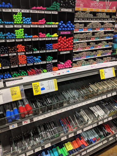 Art Supply Store «Blick Art Materials», reviews and photos, 1755 Maple Ave, Evanston, IL 60201, USA
