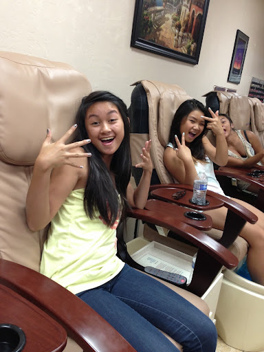 Nail Salon «AZ Tip & Toes Nails and Spa», reviews and photos, 15425 S 48th St # 106, Phoenix, AZ 85044, USA