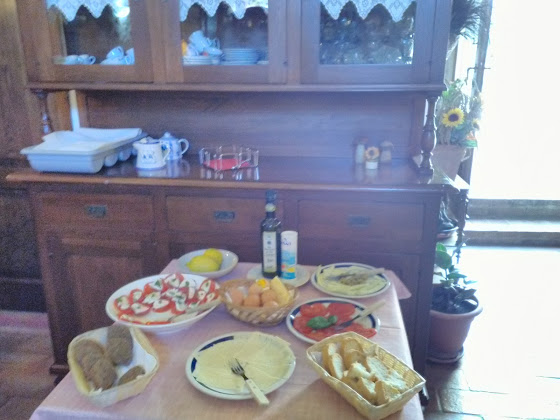 Plats et boissons Chambre d'hôtes Casale il Colombaio di Toiano 53018 Sovicille