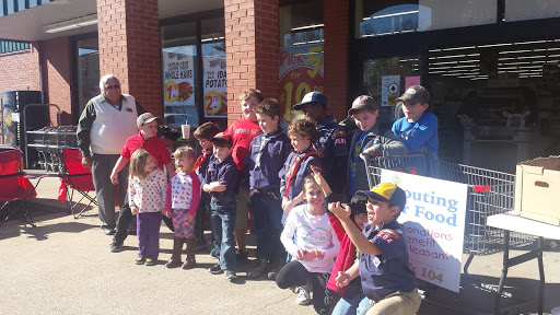 Grocery Store «Tietgens Cee Bee», reviews and photos, 815 N Main St, Mt Pleasant, TN 38474, USA