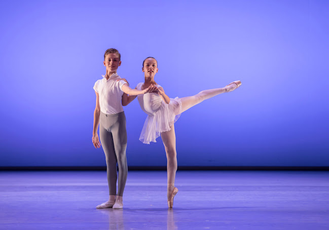 Kommentare und Rezensionen über Ballettschule Theater Basel