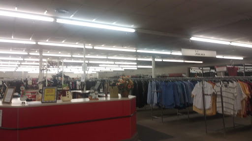 Thrift Store «The Salvation Army Family Store & Donation Center», reviews and photos, 51200 Van Dyke, Shelby Charter Township, MI 48316, USA