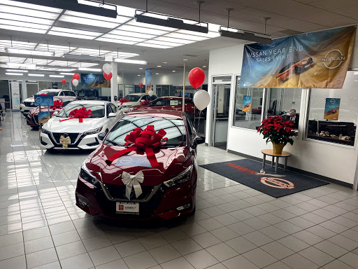 Car Dealer «Nissan of St. Charles», reviews and photos, 2535 E Main St, St Charles, IL 60174, USA