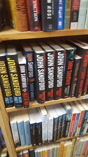 Book Store «Half Price Books», reviews and photos, 4027 Tacoma Mall Blvd, Tacoma, WA 98409, USA