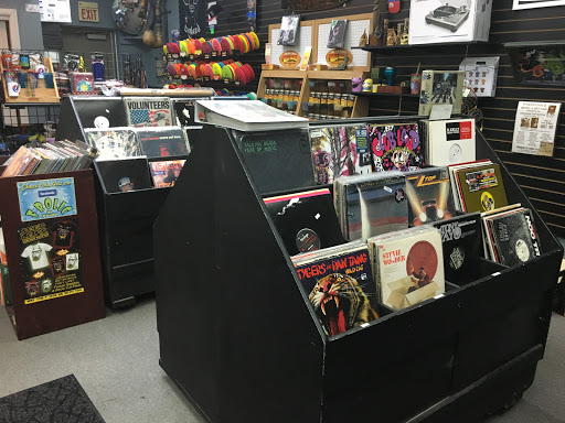 Tobacco Shop «Frolic of Exton», reviews and photos, 325 E Lincoln Hwy, Exton, PA 19341, USA