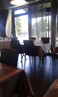 Atmosphère du Restaurant La Maison du Poulet à Conflans-Sainte-Honorine - n°6