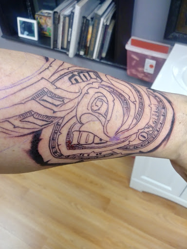 Find are hand tattoos a bad idea for your next unique tattoo in Gardiner at Touch of Grey Tattoo