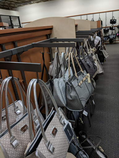 Clothing Store «Burlington Coat Factory», reviews and photos, 500 E Aurora Rd, Macedonia, OH 44056, USA