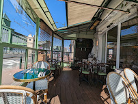 Atmosphère du Restaurant La Terrasse du marché à Le Plessis-Robinson - n°2