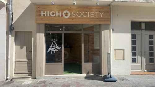 High Society: CBD Arles à Arles