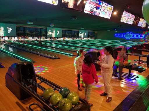 Bowling Alley «Spare Time Vernon», reviews and photos, 350 Talcottville Rd, Vernon, CT 06066, USA