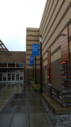 Movie Theater «Regal Cinemas Three Rivers Mall 12 & RPX», reviews and photos, 341 Three Rivers Dr, Kelso, WA 98626, USA