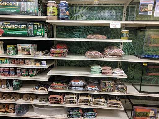 Pet Supply Store «Pet Supermarket», reviews and photos, 2449 S Hiawassee Rd, Orlando, FL 32835, USA