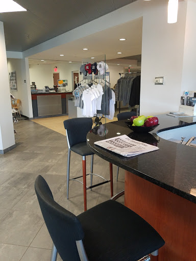 BMW Dealer «Herb Chambers BMW of Sudbury», reviews and photos, 128 Boston Post Rd, Sudbury, MA 01776, USA