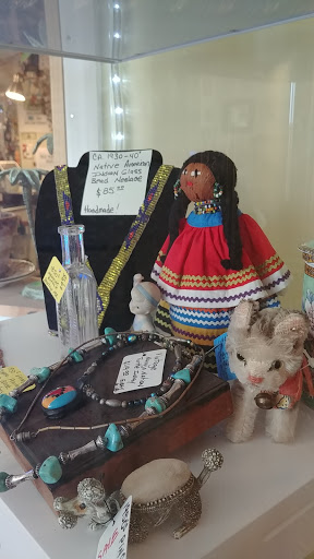 Thrift Store «Thrifty Nickel Tampa Thrift Store Re-Sale», reviews and photos, 7706 W Hillsborough Ave, Tampa, FL 33615, USA