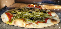 Plats et boissons du Pizzeria LA PIZZAIOLA TRE à Saint-Julien-de-Peyrolas - n°19