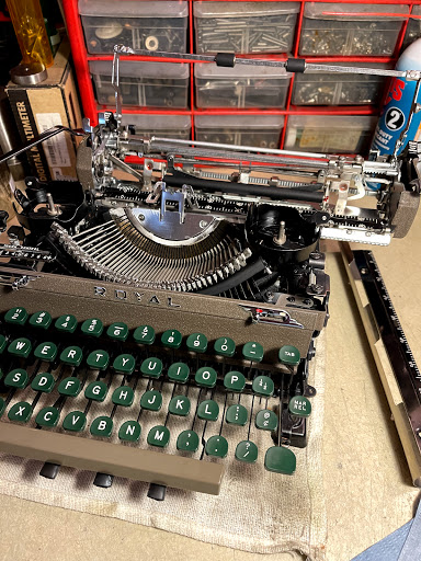 Typewriter repair service Glendale