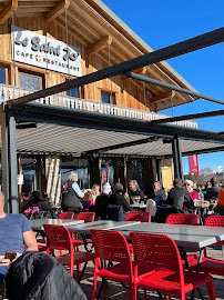 Atmosphère du Restaurant Le Saint-Jo - La Féclaz à Les Deserts - n°19