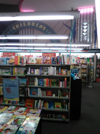 Book Store «Bookstar», reviews and photos, 12136 Ventura Blvd, Studio City, CA 91604, USA