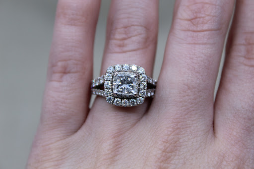 Pawn Shop «Bayou Pawn & Jewelry», reviews and photos, 821 N Morrison Blvd, Hammond, LA 70401, USA