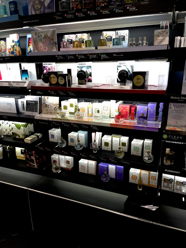 Cosmetics Store «SEPHORA», reviews and photos, 912 Brandon Town Center Dr, Brandon, FL 33511, USA