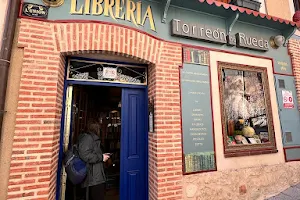 Librería Torreón de Rueda image