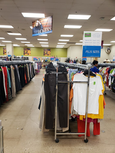 Thrift Store «Goodwill Store & Donation Center», reviews and photos, 675 W North Ave, Elmhurst, IL 60126, USA