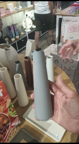 ביקורות על אסופה - עיצוב ישראלי ב-תל אביב-יפו - חנות