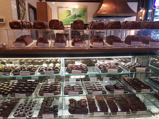 Chocolate Shop «Rocky Mountain Chocolate Factory», reviews and photos, 1419 1st Ave, Seattle, WA 98101, USA