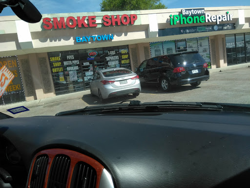 Tobacco Shop «Baytown Smoke Shop», reviews and photos, 3620 Garth Rd, Baytown, TX 77521, USA