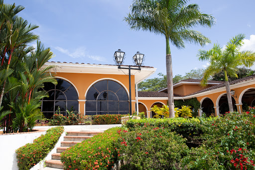Hacienda Country Club Clubhouse