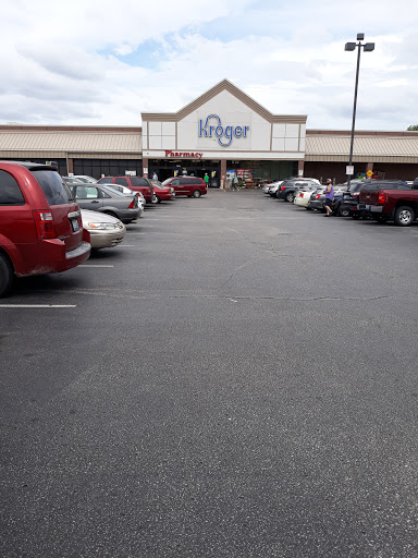 Grocery Store «Kroger», reviews and photos, 4211 S 3rd St, Louisville, KY 40214, USA