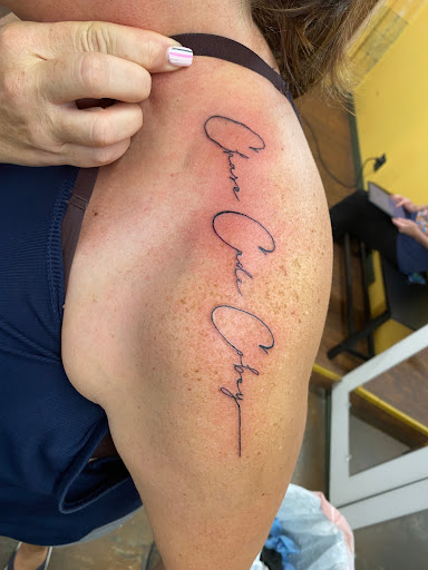 Tattoo Shop «Smokey Banana», reviews and photos, 1405 US-287, Broomfield, CO 80020, USA