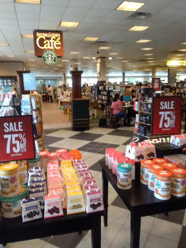 Book Store «Barnes & Noble Booksellers», reviews and photos, 1939 Mt Zion Rd, Morrow, GA 30260, USA