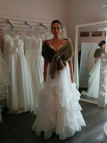 Robes de mariées et service d'ajustement - Atelier Lucie St-Georges sur rendez-vous