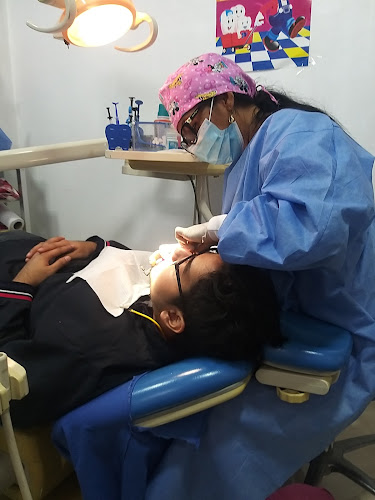 Consultorio Odontológico Dental Estilo - Alfredo Baquerizo Moreno