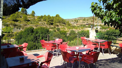 Café Vernet - Plaça de Sant Miquel, 17, 43371 Margalef, Tarragona, Spain
