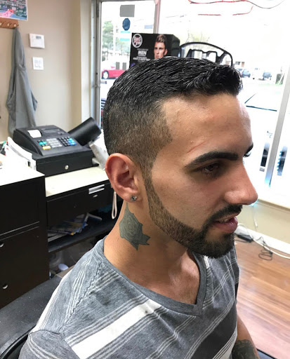 Barber Shop «Walk-In Barber Shop», reviews and photos, 134 Connetquot Ave, East Islip, NY 11730, USA