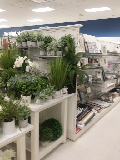 Department Store «Marshalls», reviews and photos, 253 Commons Dr, Chicago Ridge, IL 60415, USA