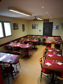 Atmosphère du Restaurant Le Grillon à Saint-Pierre-des-Corps - n°4