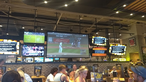 Shopping Mall «The Shops at Fox River», reviews and photos, 3340 Shoppers Dr, McHenry, IL 60051, USA