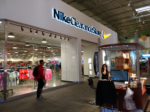 Sporting Goods Store «Nike Clearance Store», reviews and photos, 5000 S Arizona Mills Cir #240, Tempe, AZ 85282, USA