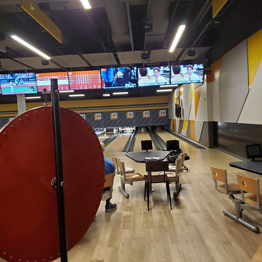 Shopping Mall «Cedar Hills Crossing», reviews and photos, 3205 SW Cedar Hills Blvd, Beaverton, OR 97005, USA